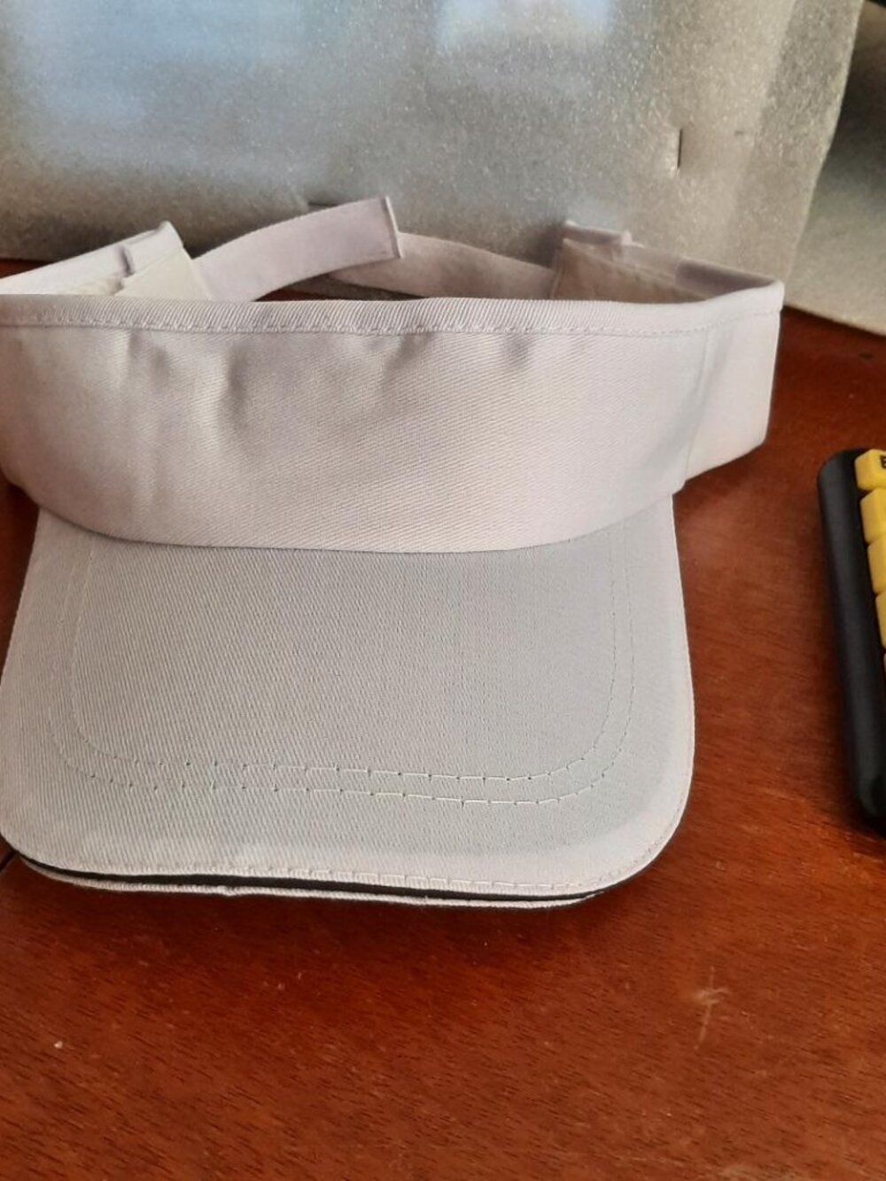 NEW ! Sun Visitor Breathable White Golf Hat